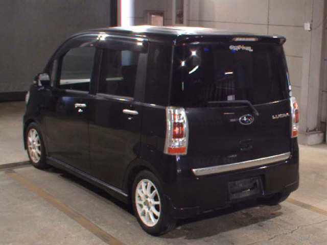 SUBARU LUCRA