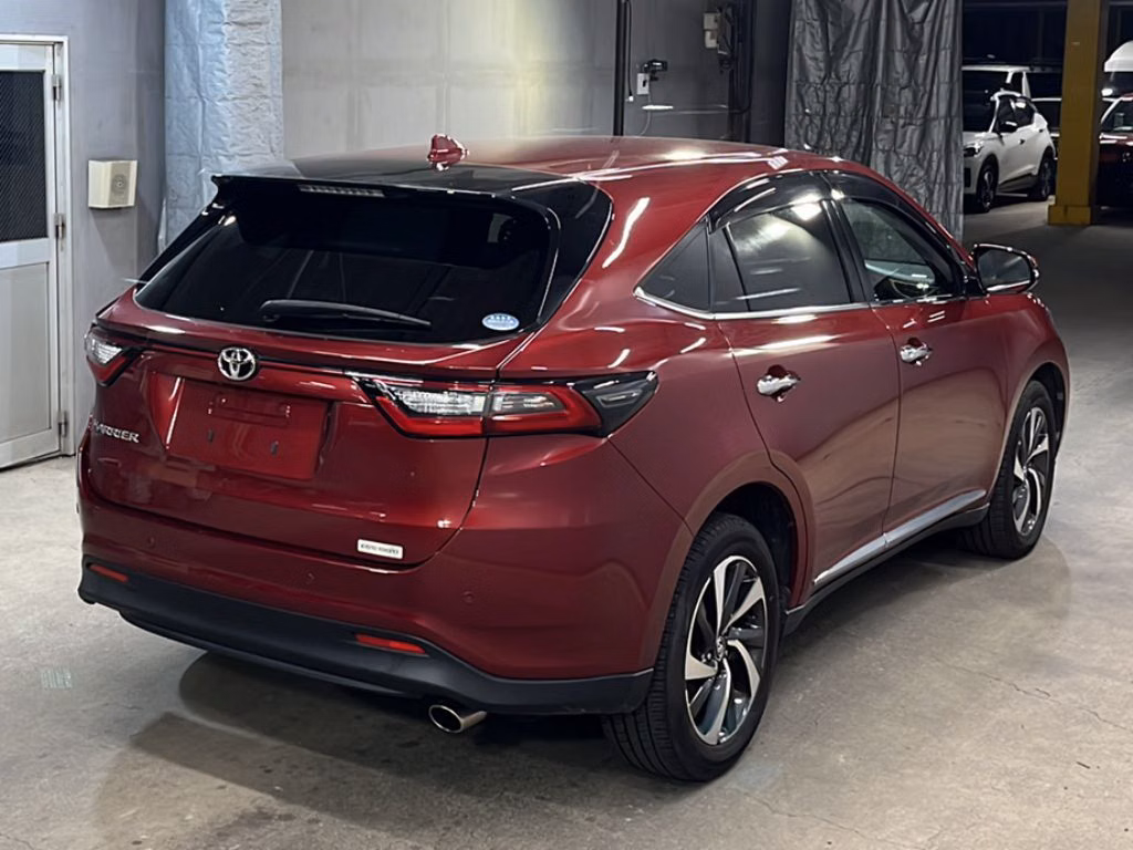 TOYOTA HARRIER