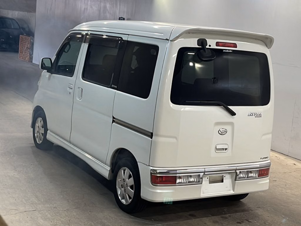 DAIHATSU ATRAI