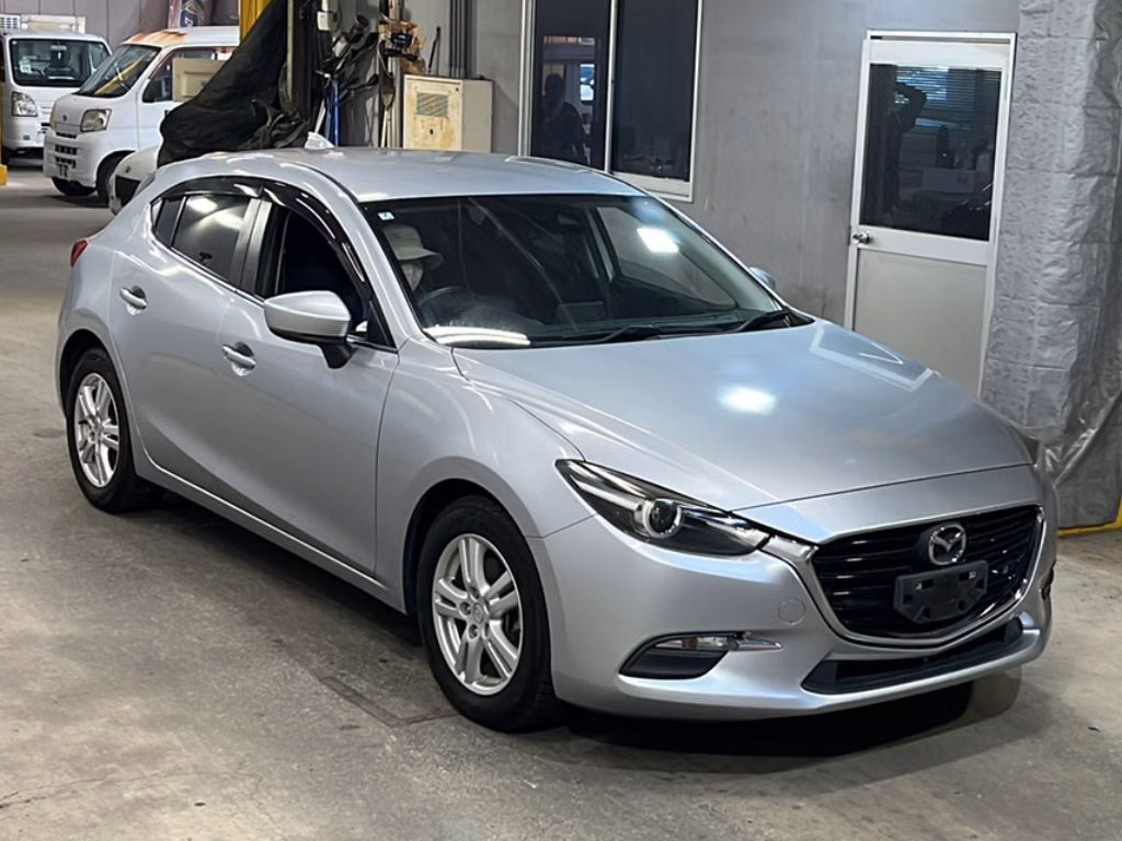 MAZDA AXELA