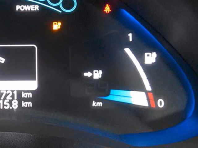 NISSAN LEAF