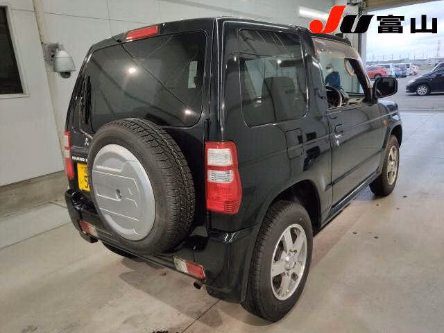 Mitsubishi Pajero Mini