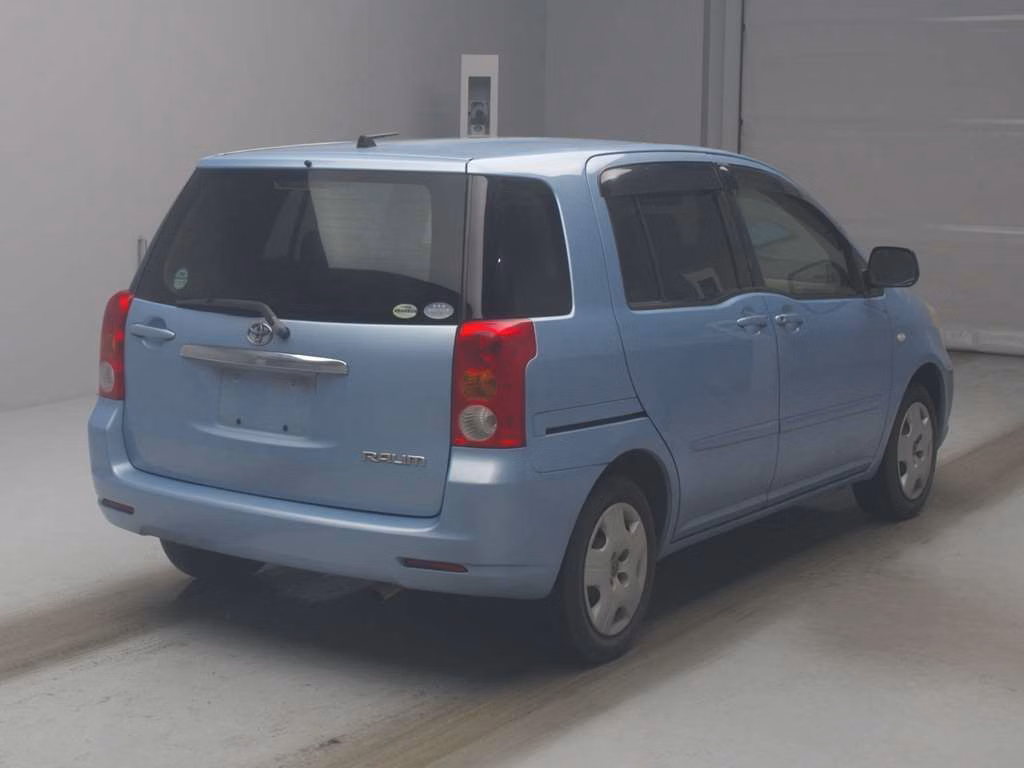 TOYOTA RAUM