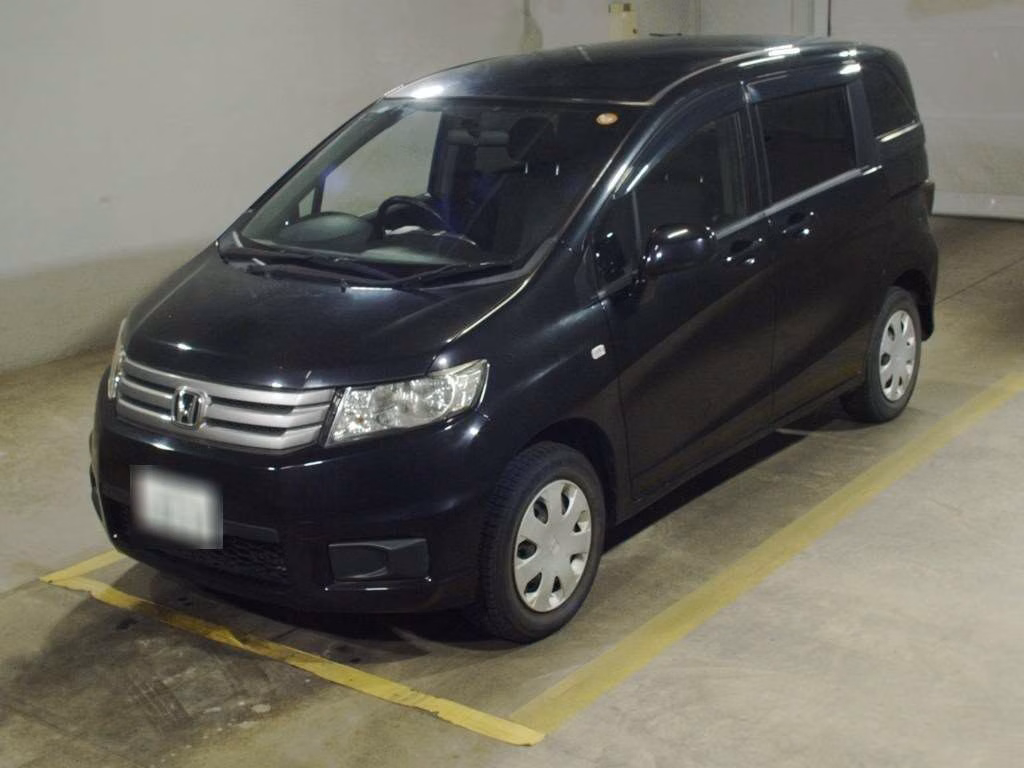 HONDA FREED SPIKE