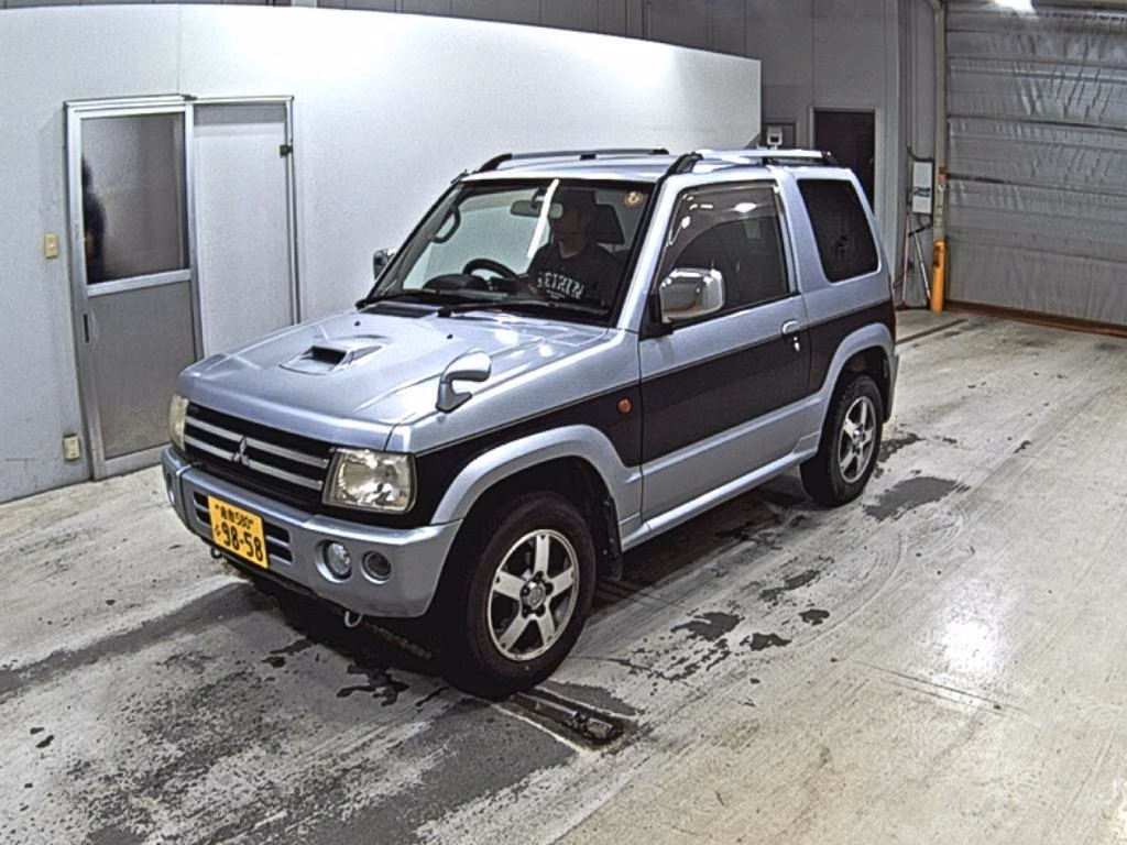 Mitsubishi Pajero Mini