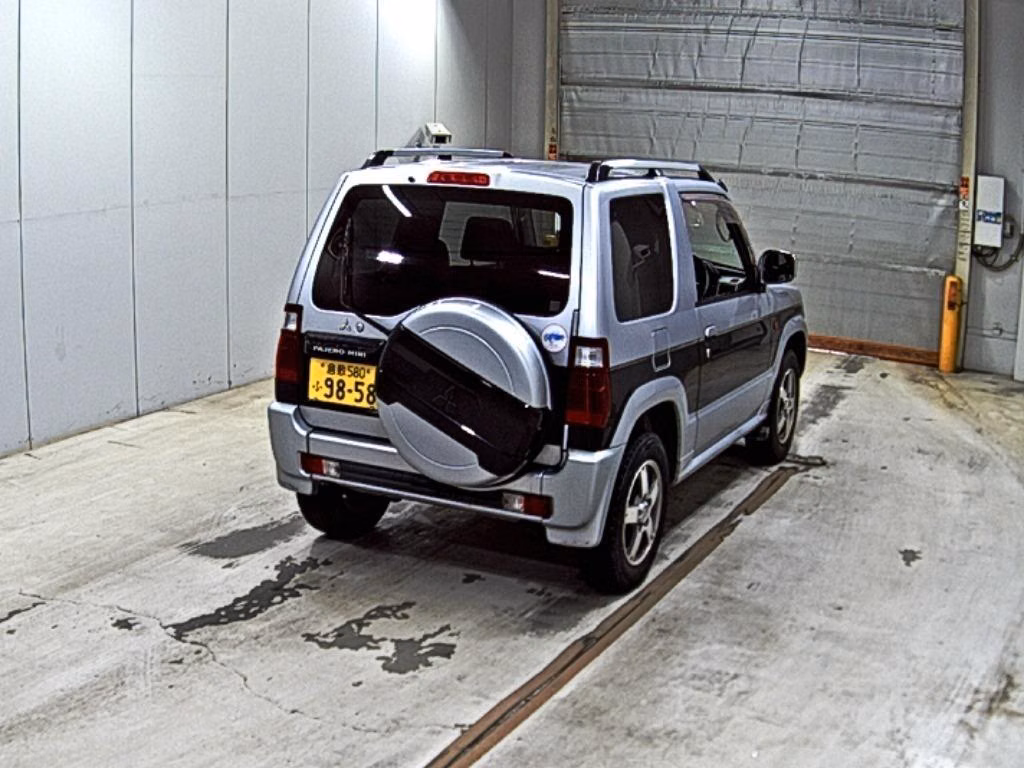 Mitsubishi Pajero Mini