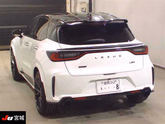 Lexus LBX