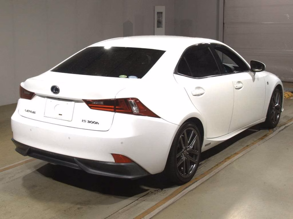 Lexus IS300h