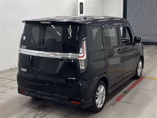 Mitsubishi Delica D:2