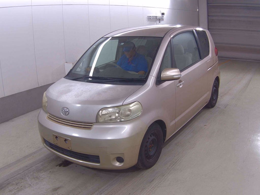 TOYOTA PORTE