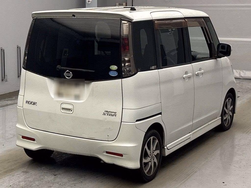 NISSAN ROOX