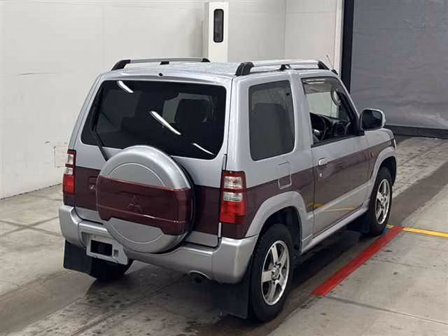 Mitsubishi Pajero Mini
