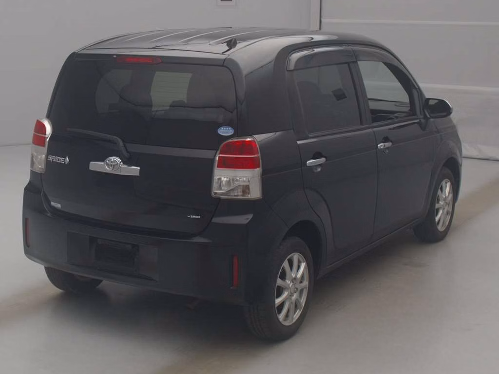 TOYOTA SPADE