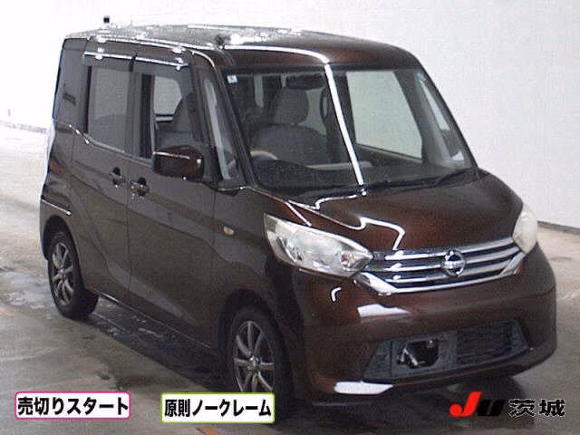 NISSAN DAYZ ROOX