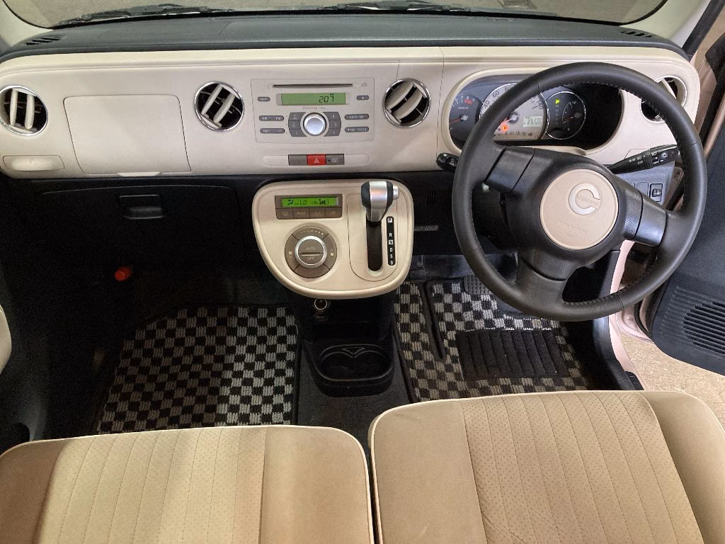 DAIHATSU MIRA COCOA