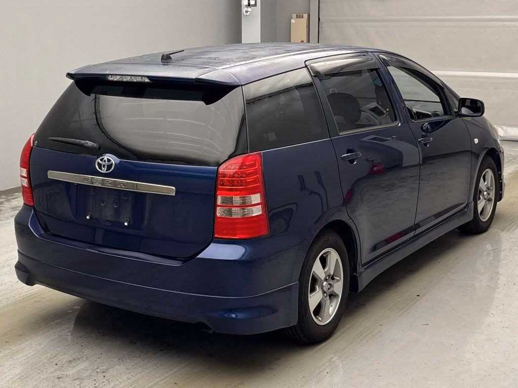 TOYOTA WISH