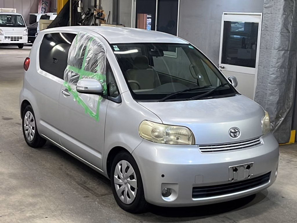 TOYOTA PORTE