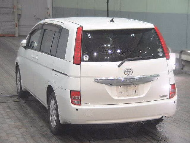 TOYOTA ISIS
