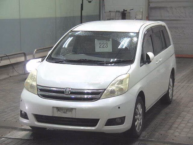 TOYOTA ISIS