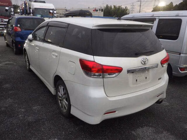 TOYOTA WISH