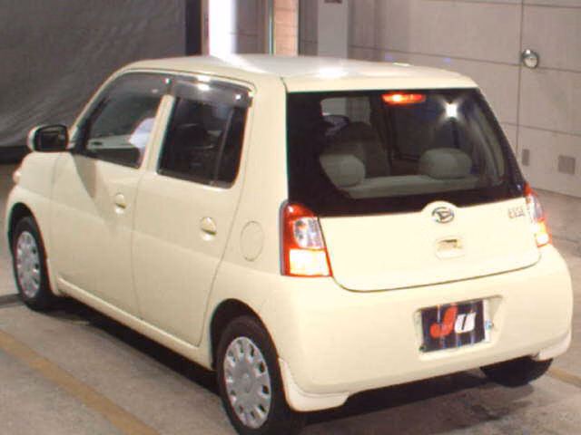 DAIHATSU ESSE