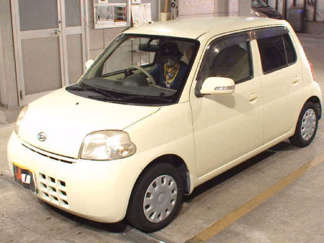 DAIHATSU ESSE