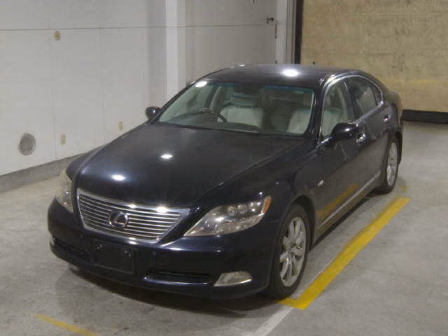 Lexus LS600h