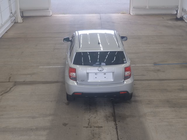 TOYOTA IST