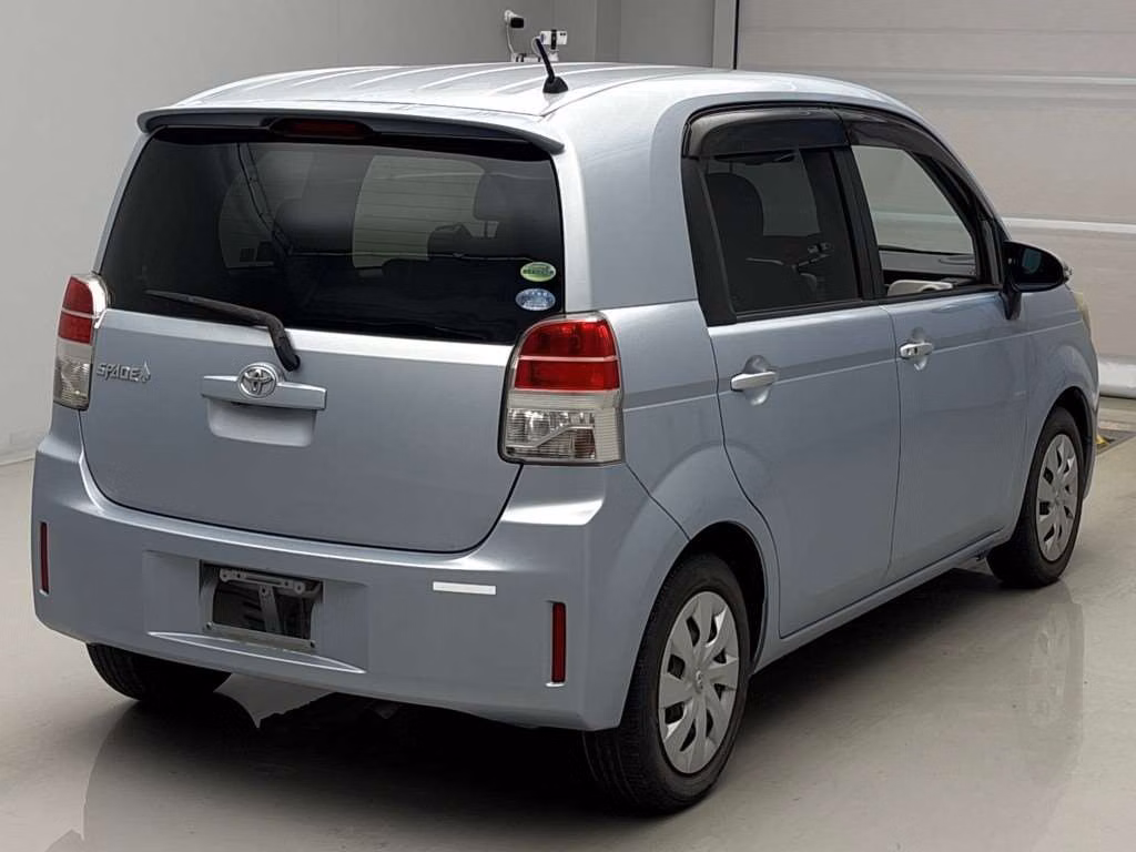 TOYOTA SPADE