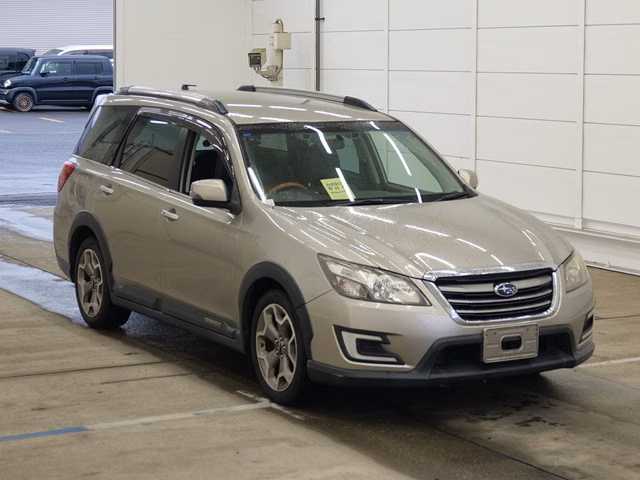 Subaru Exiga Crossover 7