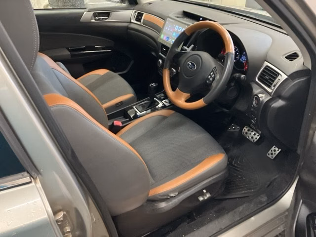 Subaru Exiga Crossover 7
