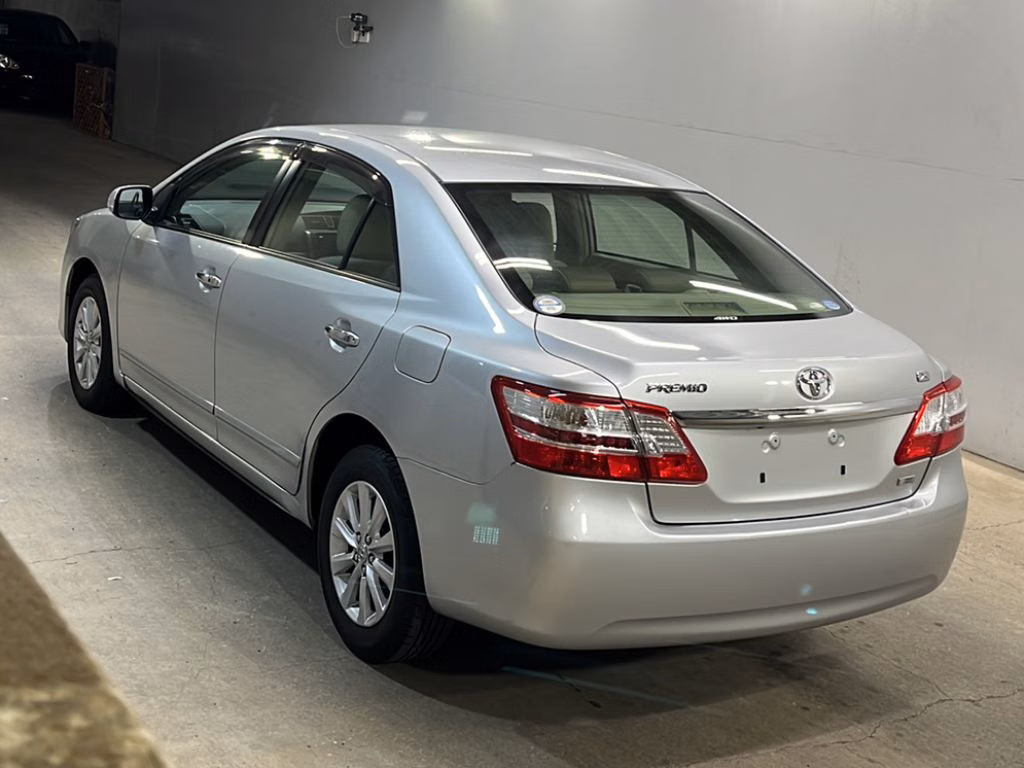 Toyota Premio