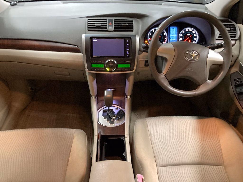 Toyota Premio
