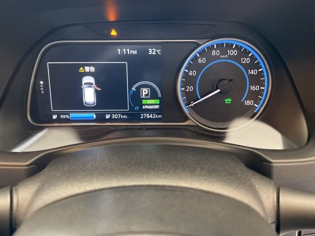 NISSAN LEAF