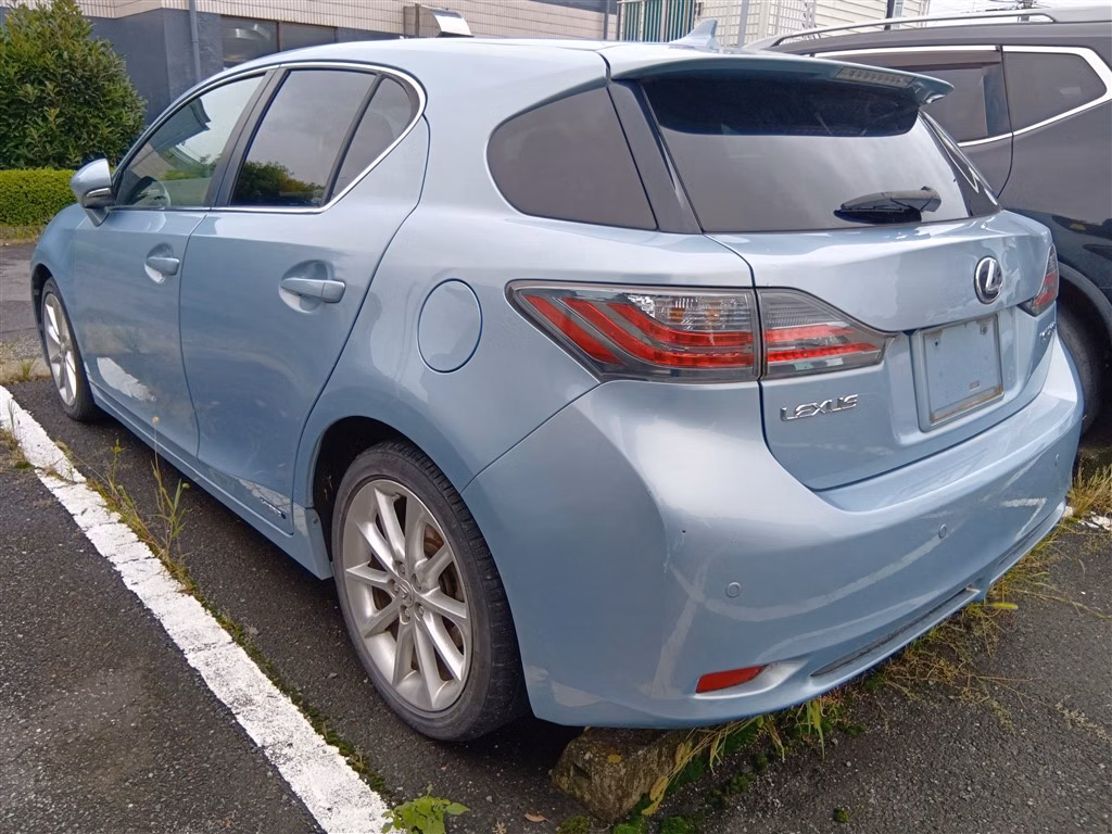 Lexus CT200h