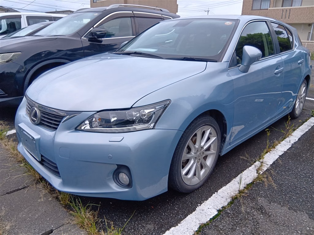 Lexus CT200h