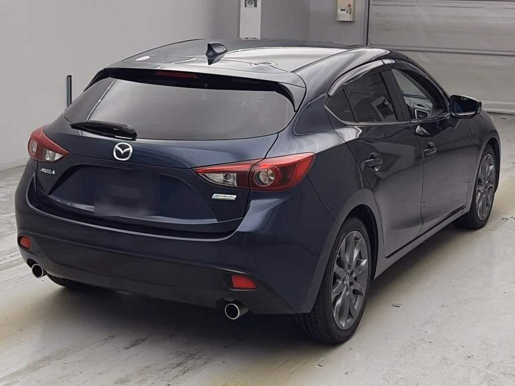 MAZDA AXELA