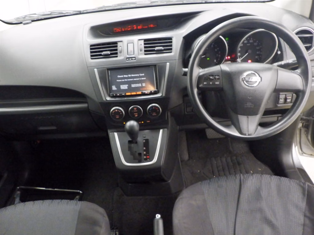 NISSAN LAFESTA