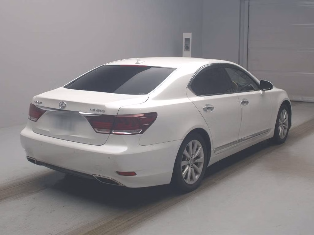 Lexus LS460