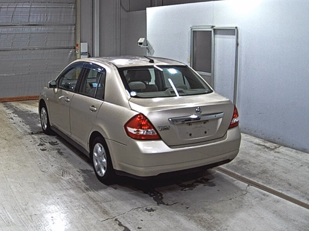 Nissan Tiida Latio