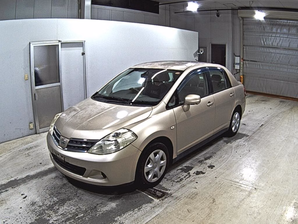 Nissan Tiida Latio