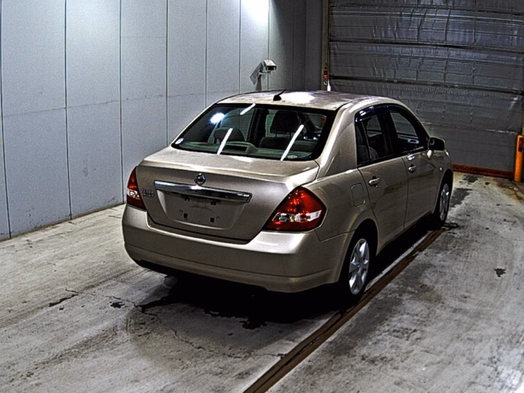 Nissan Tiida Latio
