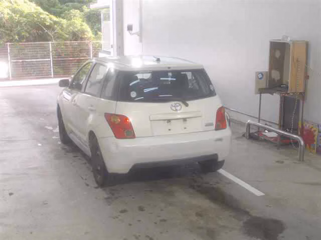 TOYOTA IST