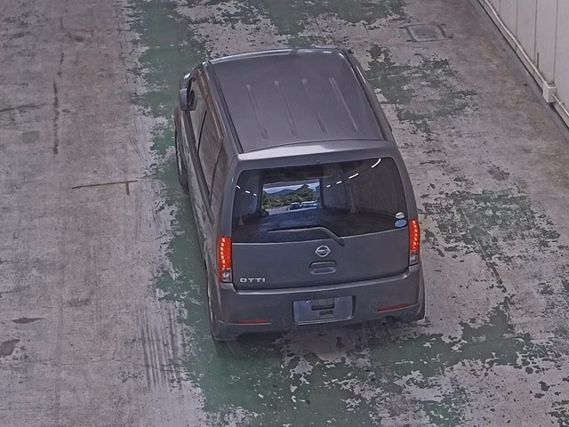 Nissan Otti