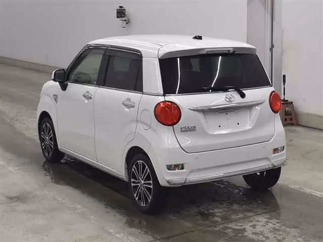 Toyota Pixis Joy