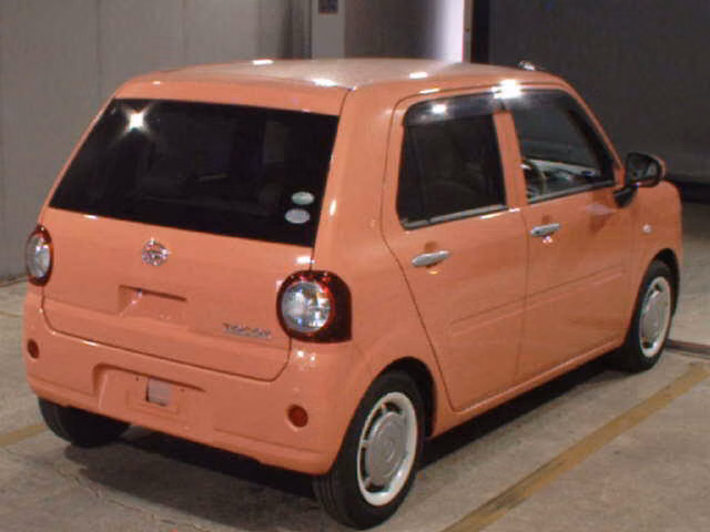 Daihatsu Mira Tocot