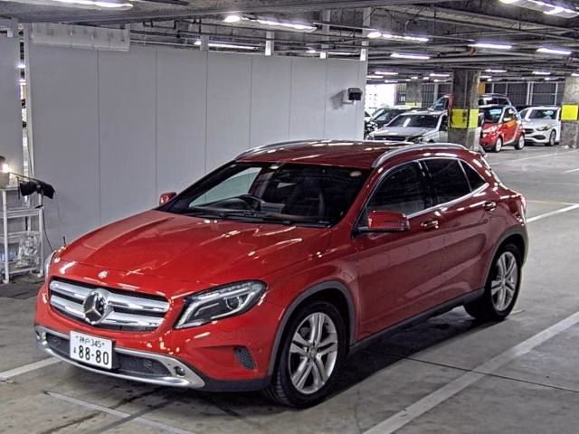 MERCEDES-BENZ GLA-CLASS