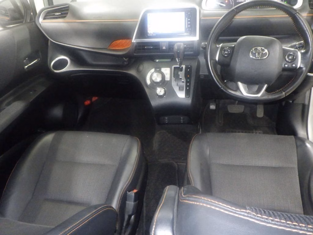 TOYOTA SIENTA