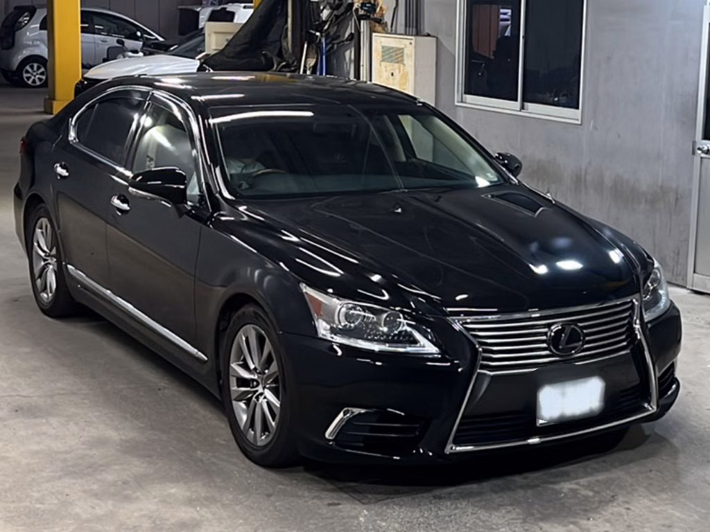 Lexus LS460