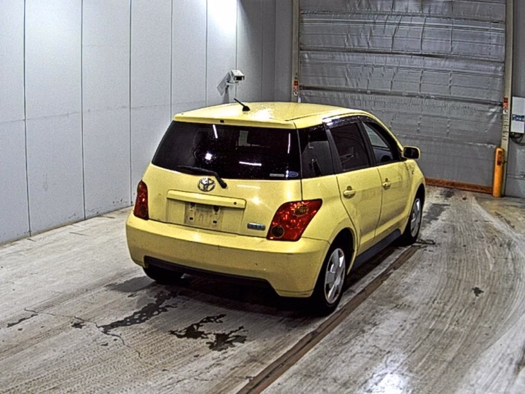 TOYOTA IST
